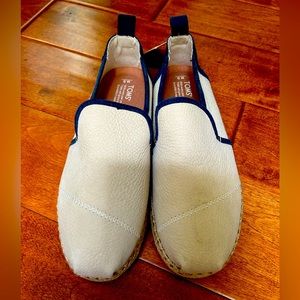 NWT TOMS White/Blue
